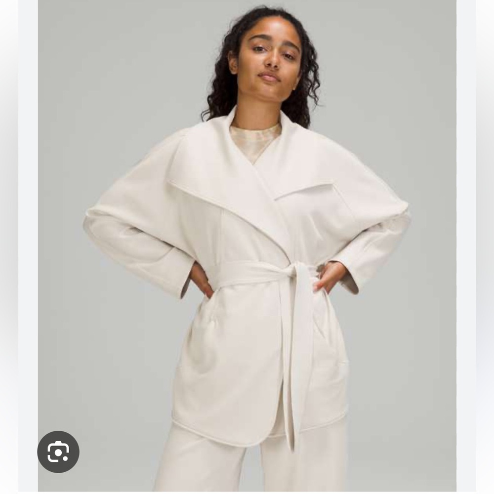 Lululemon Softstreme Belted Wrap